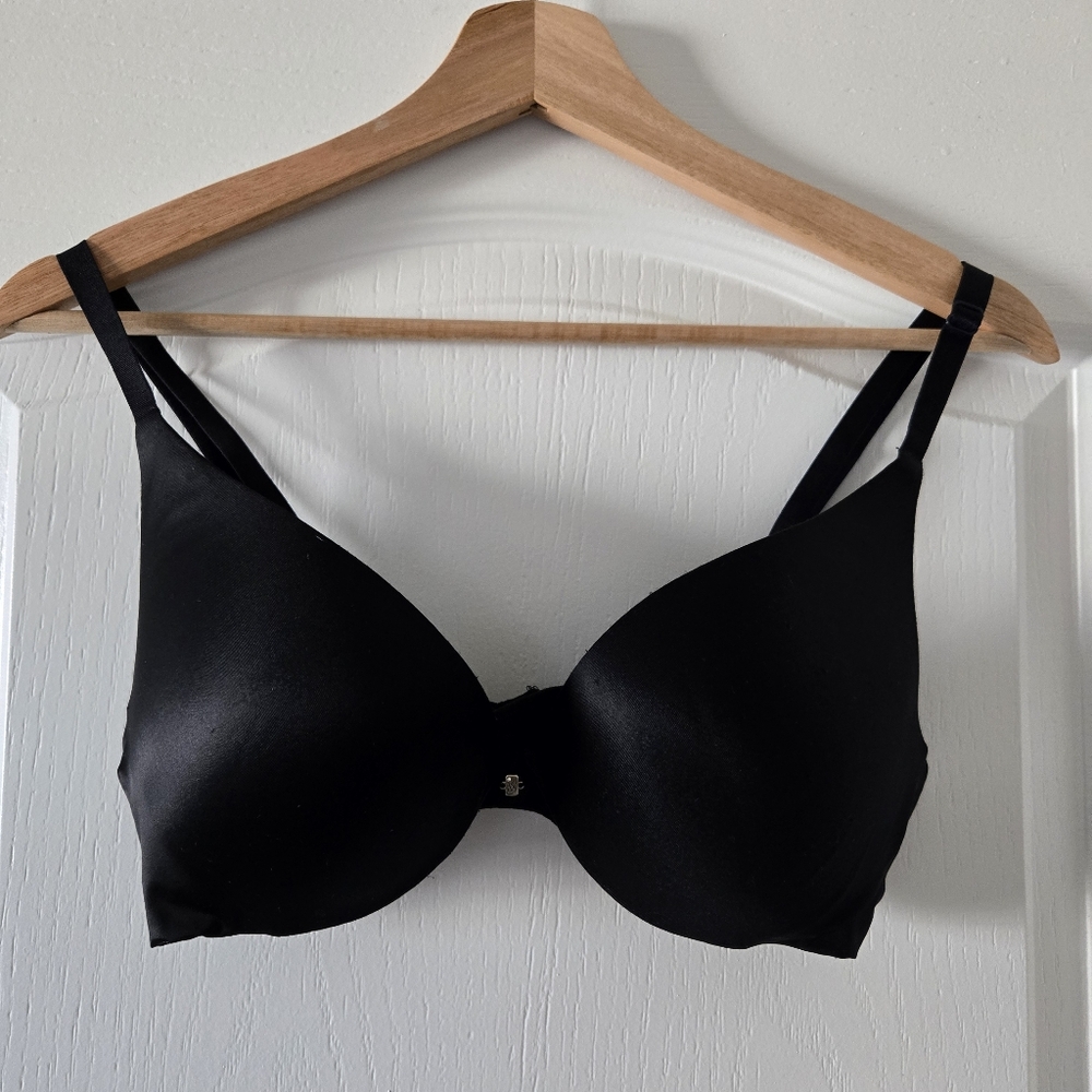 Victoria's Secret Very Sexy Uplift Plunge Bra Black 34C